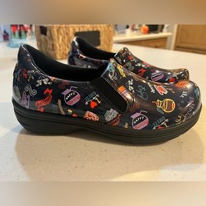 Easy Works By Easy Street Slip Resistant Clogs